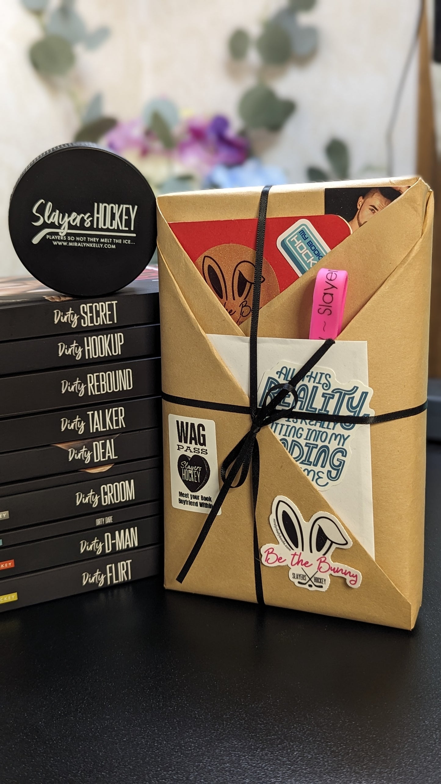 Blind Date With A Hockey Hunk - Signed Paperback